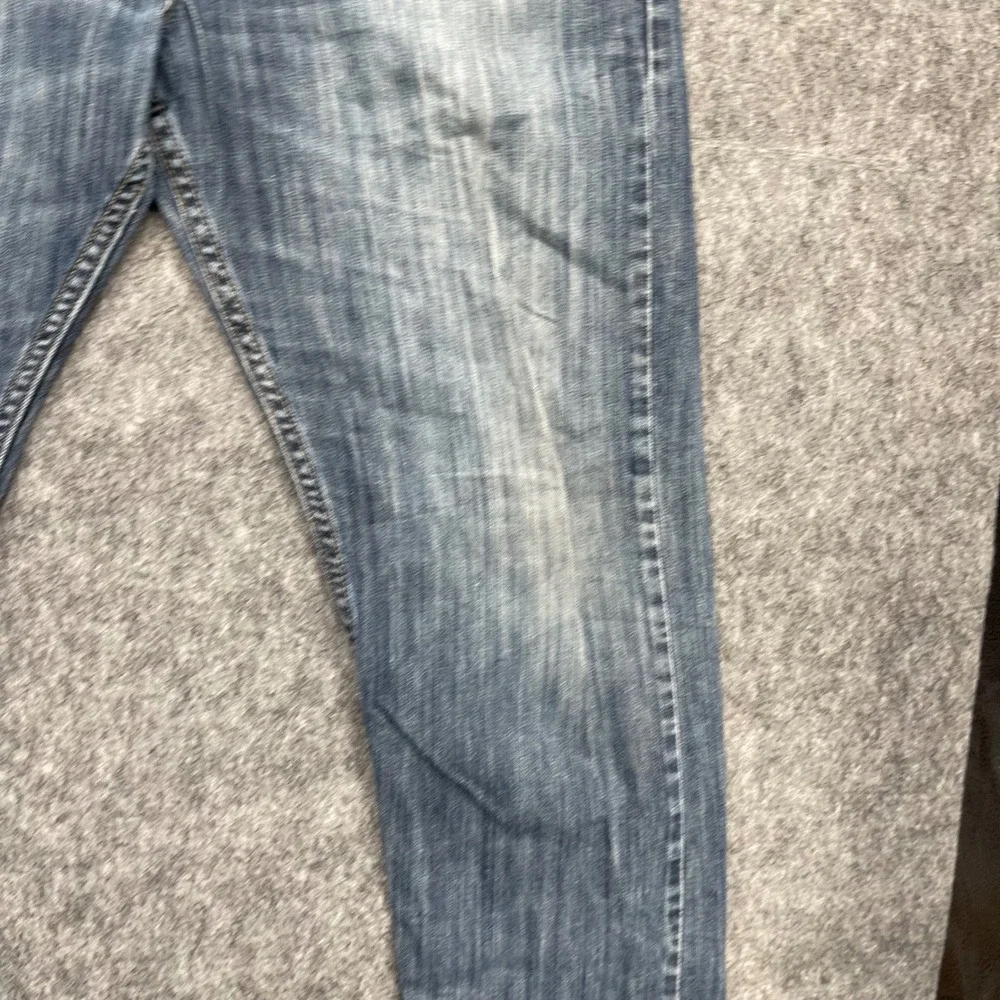 Lee Premium Jeans Mens 34x32 Classic Fit Straight Leg Medium Blue Denim